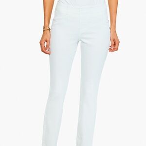 NWOT Nic & Zoe White Pull on size 14P ankle jeans